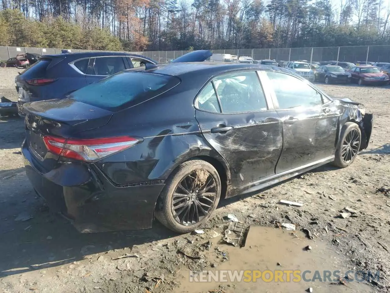 3 Фотография поврежденного автомобиля 4T1B11HK3KU288542 TOYOTA CAMRY 2019
