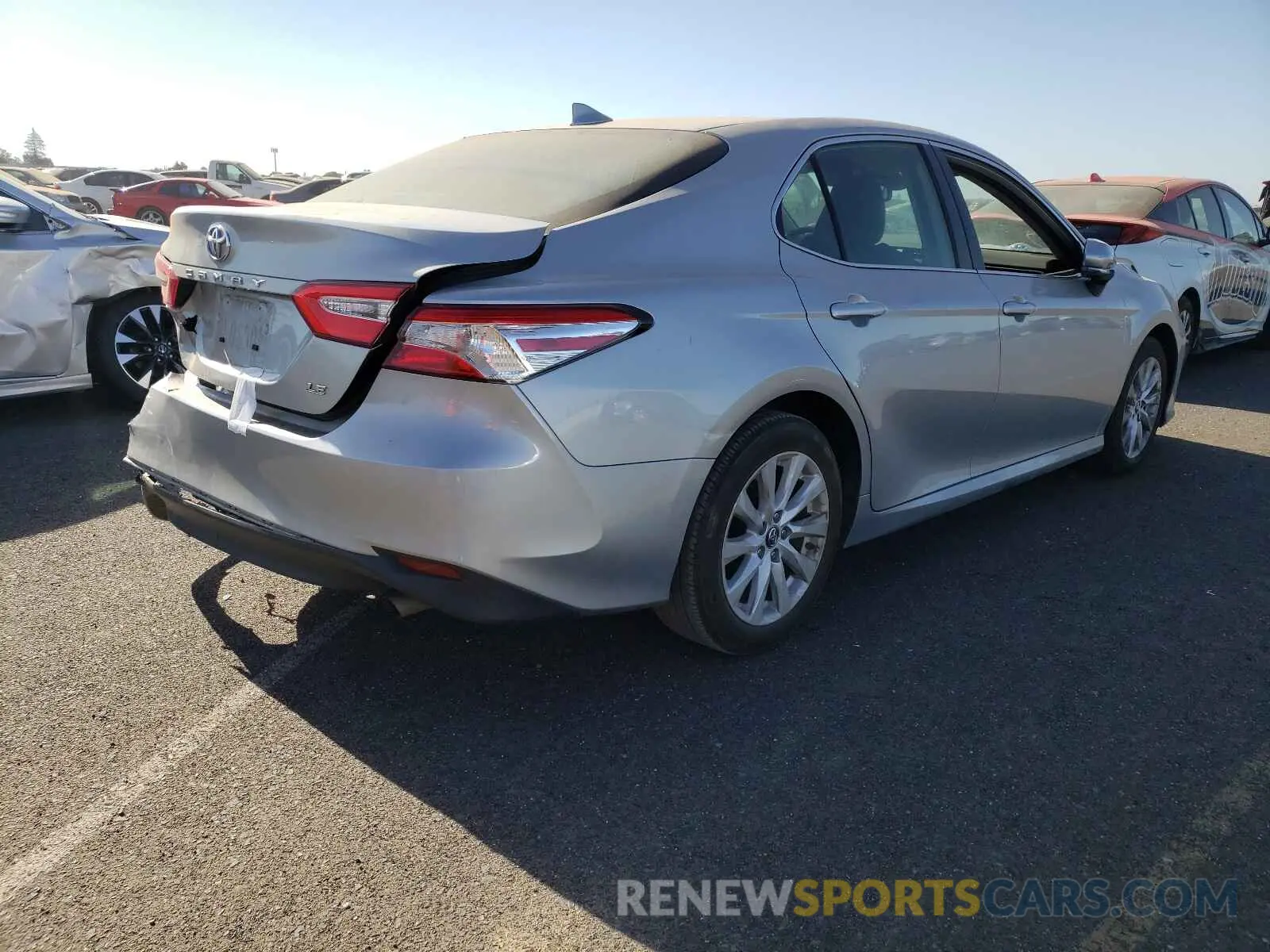 4 Photograph of a damaged car 4T1B11HK3KU290209 TOYOTA CAMRY 2019