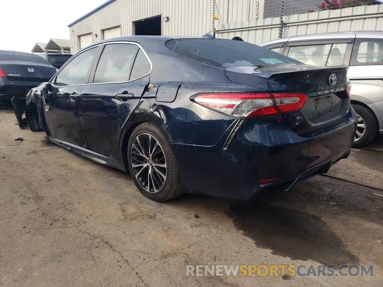 3 Photograph of a damaged car 4T1B11HK3KU290212 TOYOTA CAMRY 2019