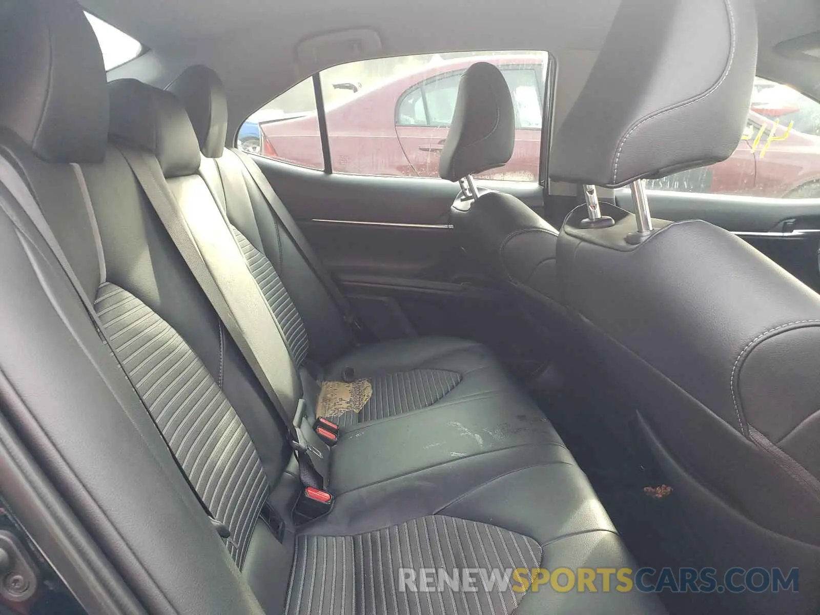 6 Photograph of a damaged car 4T1B11HK3KU290212 TOYOTA CAMRY 2019