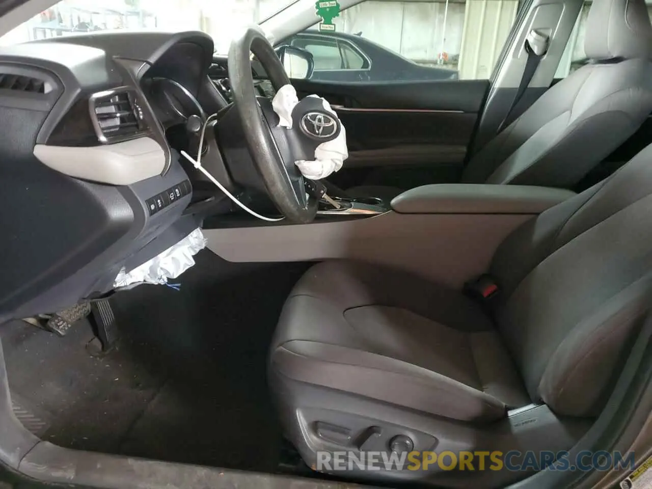 7 Photograph of a damaged car 4T1B11HK3KU290548 TOYOTA CAMRY 2019