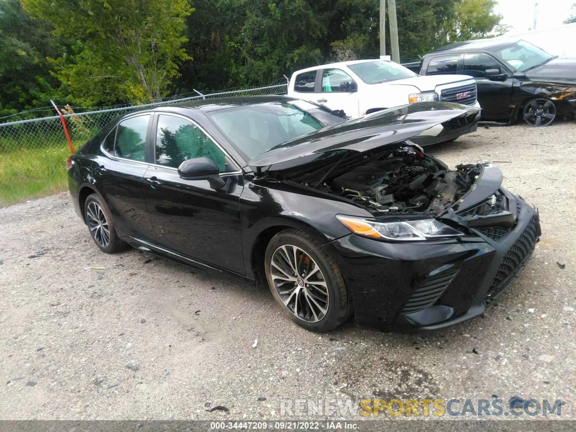 1 Фотография поврежденного автомобиля 4T1B11HK3KU294812 TOYOTA CAMRY 2019
