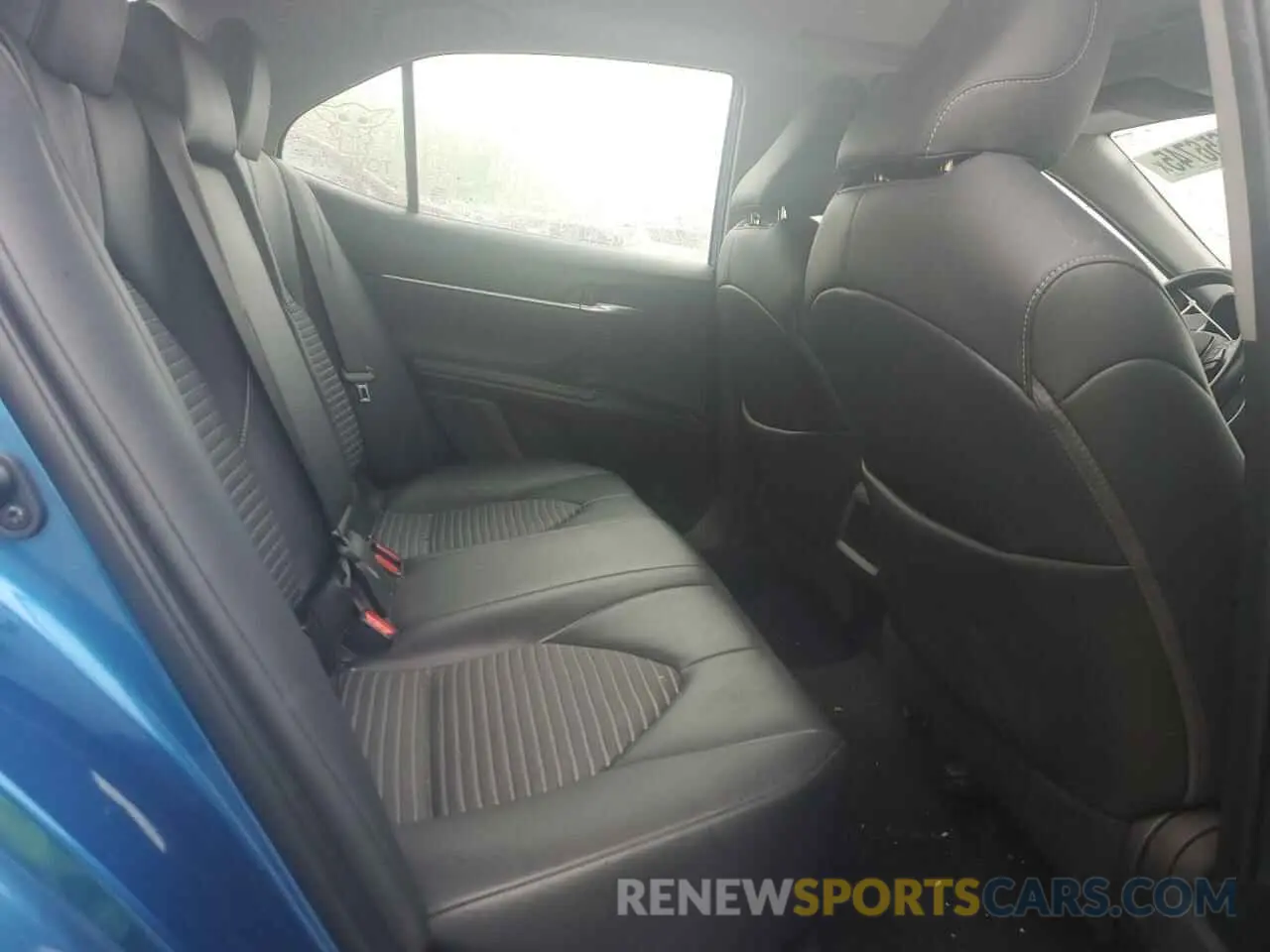 10 Photograph of a damaged car 4T1B11HK3KU296222 TOYOTA CAMRY 2019