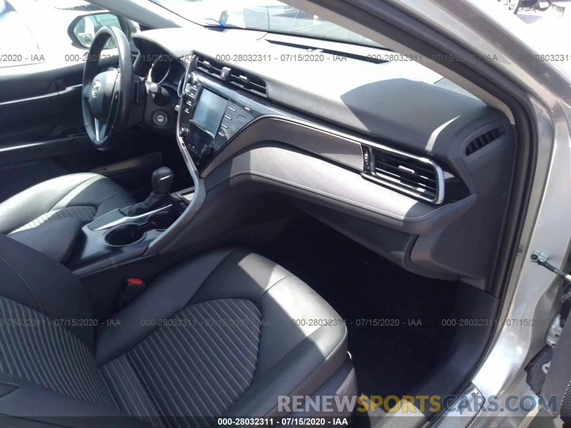5 Photograph of a damaged car 4T1B11HK3KU680128 TOYOTA CAMRY 2019