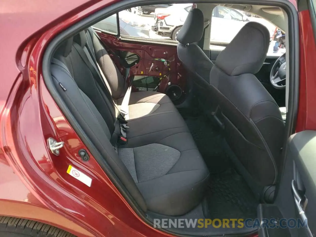10 Photograph of a damaged car 4T1B11HK3KU684714 TOYOTA CAMRY 2019