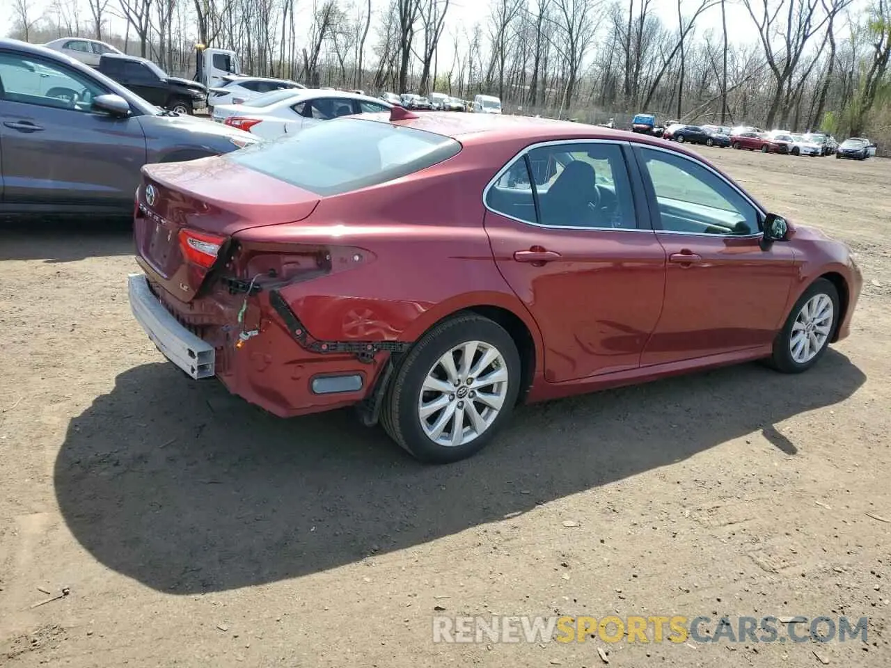 3 Photograph of a damaged car 4T1B11HK3KU684714 TOYOTA CAMRY 2019