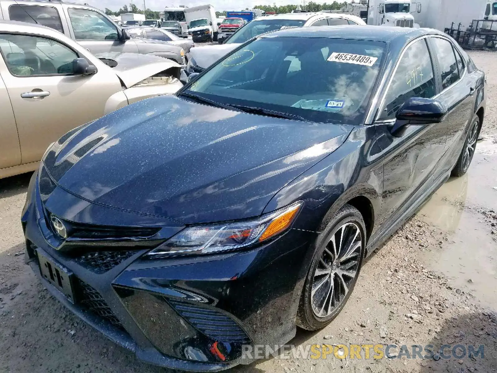 2 Photograph of a damaged car 4T1B11HK3KU684910 TOYOTA CAMRY 2019
