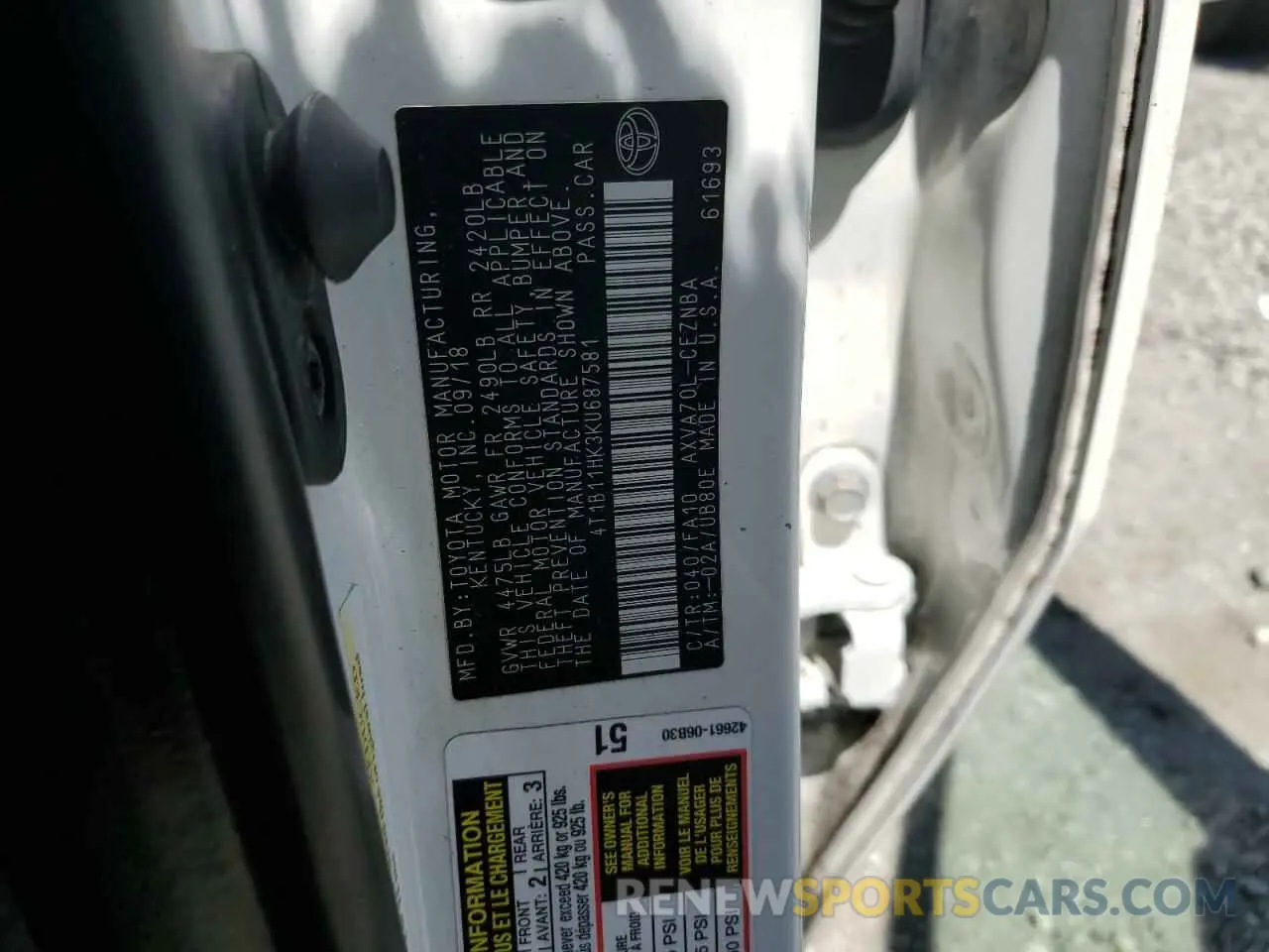 12 Photograph of a damaged car 4T1B11HK3KU687581 TOYOTA CAMRY 2019