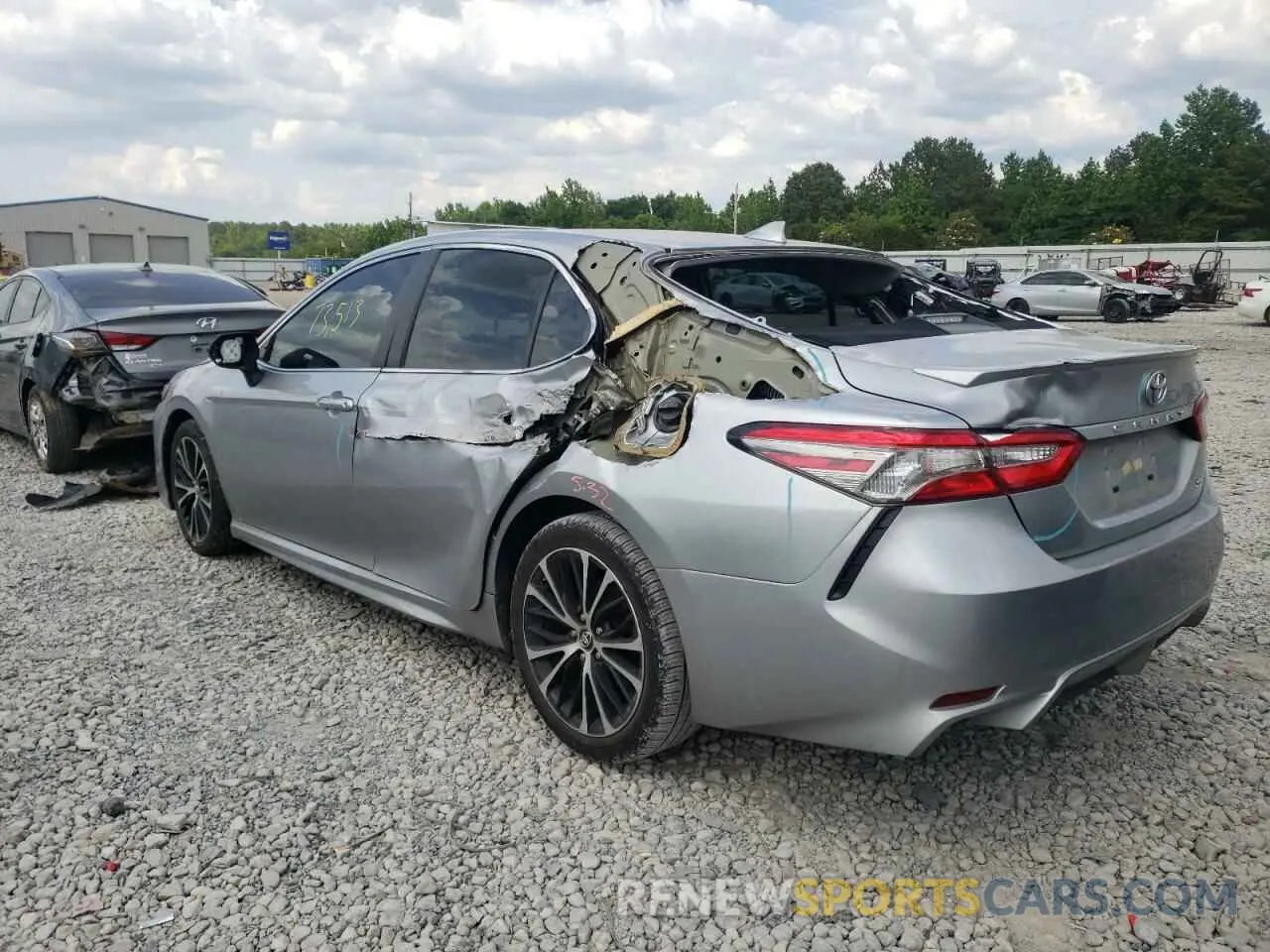 3 Photograph of a damaged car 4T1B11HK3KU694787 TOYOTA CAMRY 2019