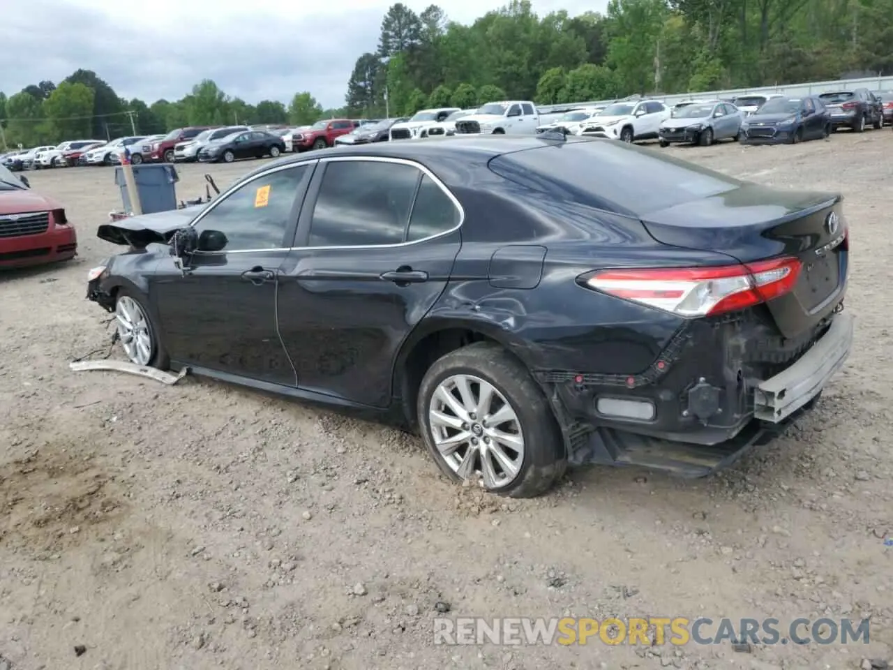 2 Фотография поврежденного автомобиля 4T1B11HK3KU696443 TOYOTA CAMRY 2019