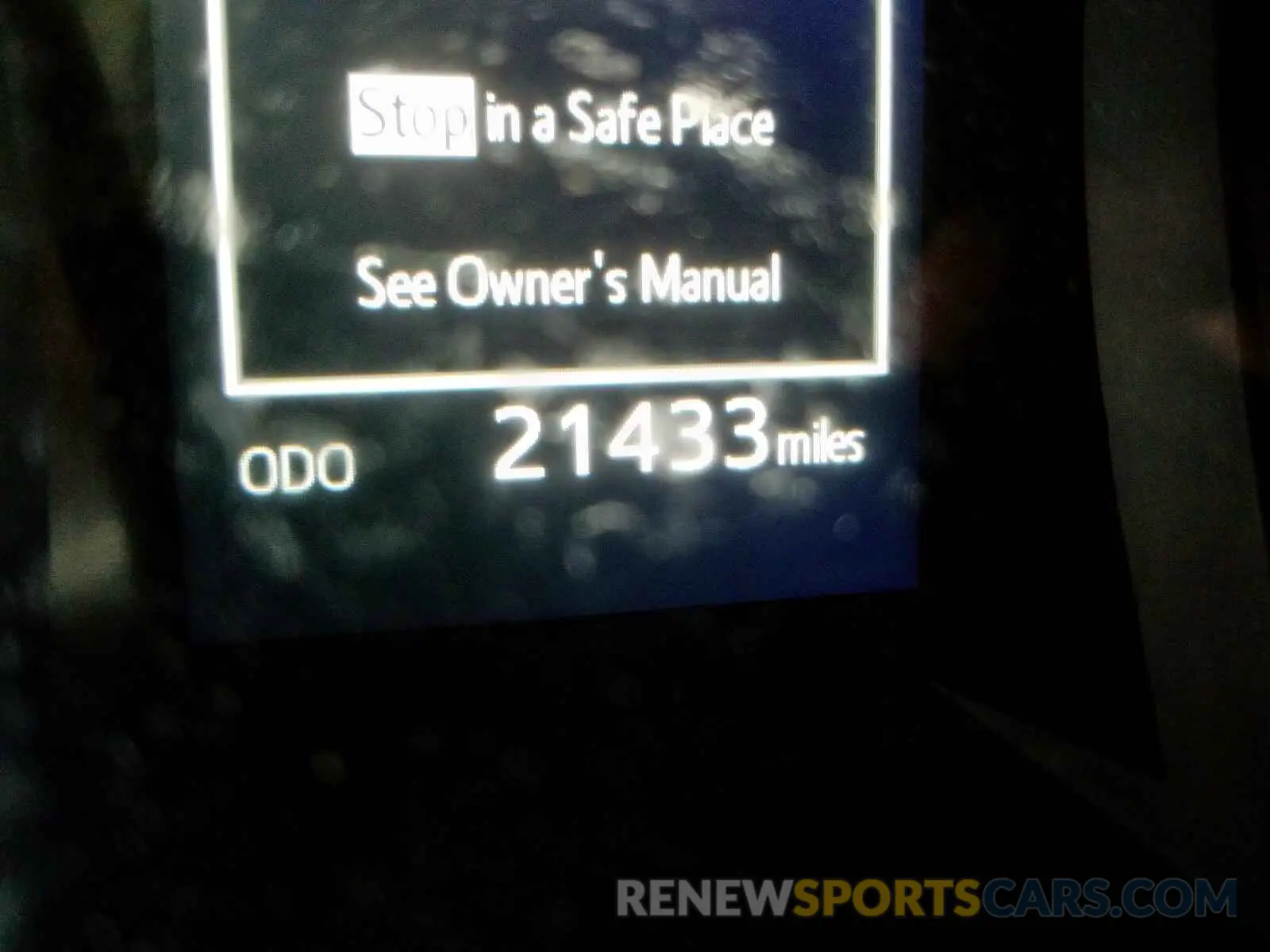 8 Photograph of a damaged car 4T1B11HK3KU696782 TOYOTA CAMRY 2019