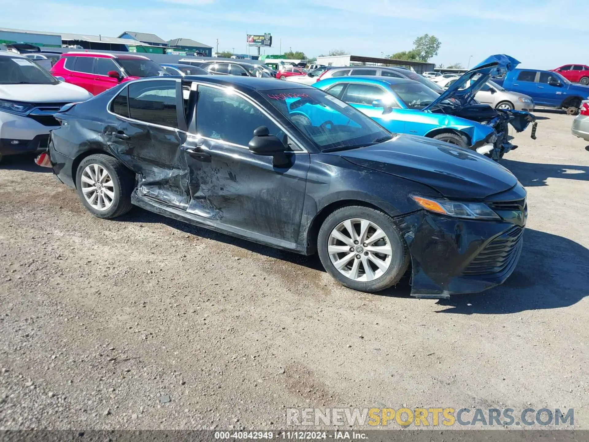 1 Photograph of a damaged car 4T1B11HK3KU697611 TOYOTA CAMRY 2019