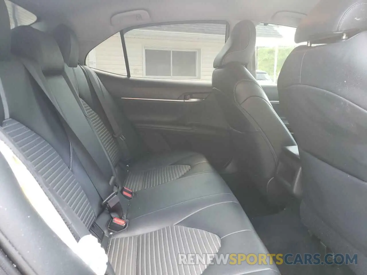 6 Photograph of a damaged car 4T1B11HK3KU700068 TOYOTA CAMRY 2019