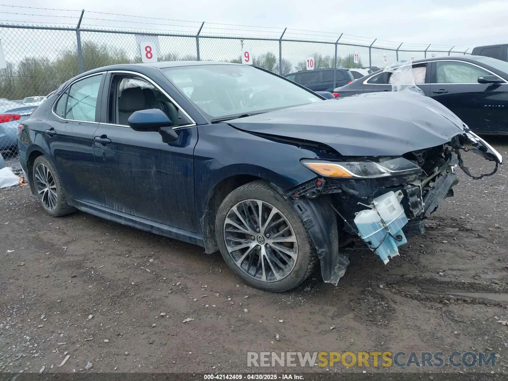 1 Photograph of a damaged car 4T1B11HK3KU702368 TOYOTA CAMRY 2019