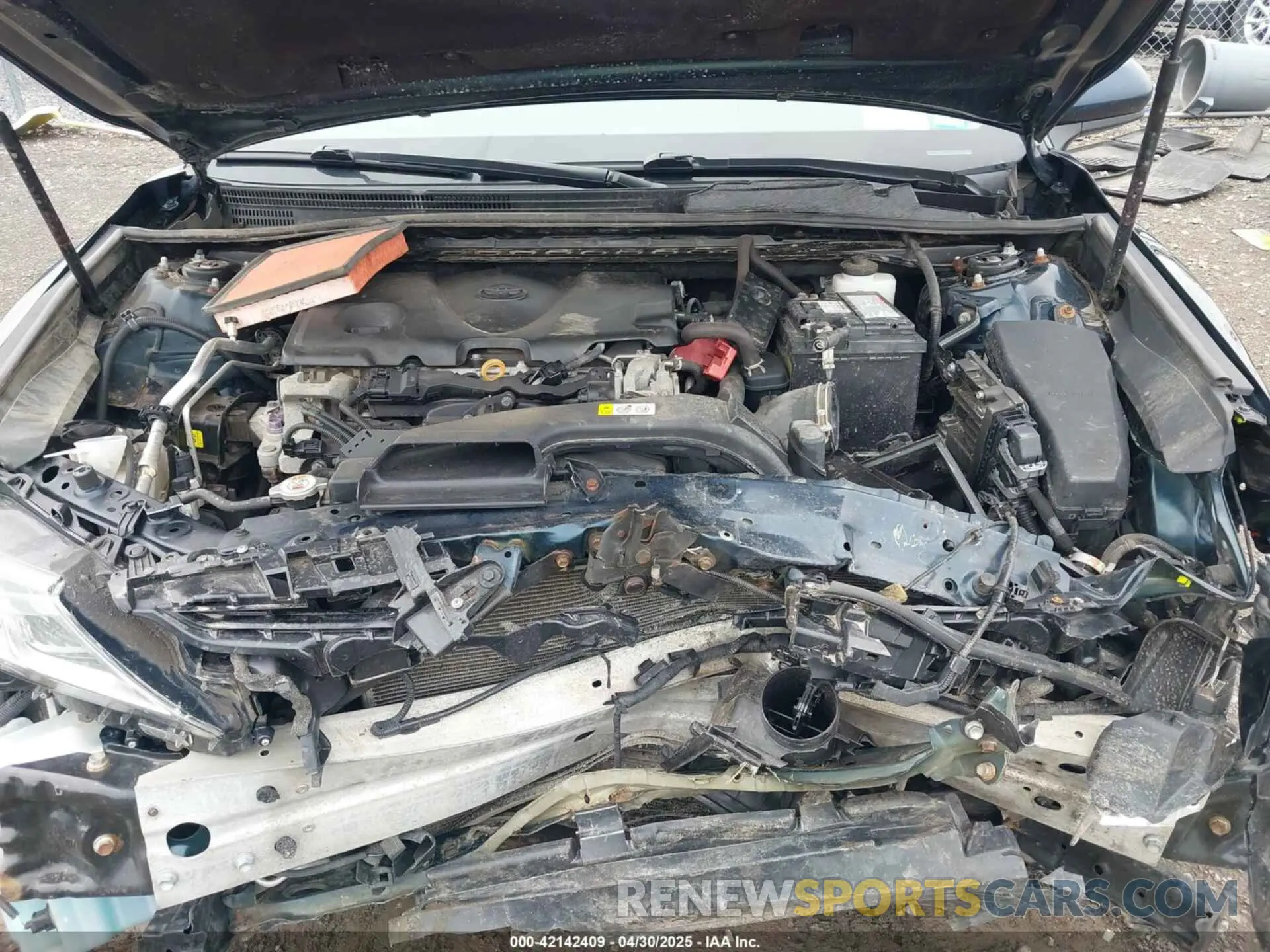 10 Photograph of a damaged car 4T1B11HK3KU702368 TOYOTA CAMRY 2019