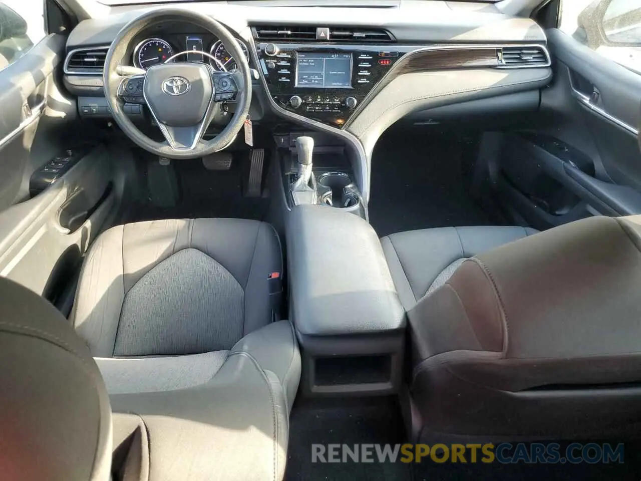 8 Photograph of a damaged car 4T1B11HK3KU706131 TOYOTA CAMRY 2019