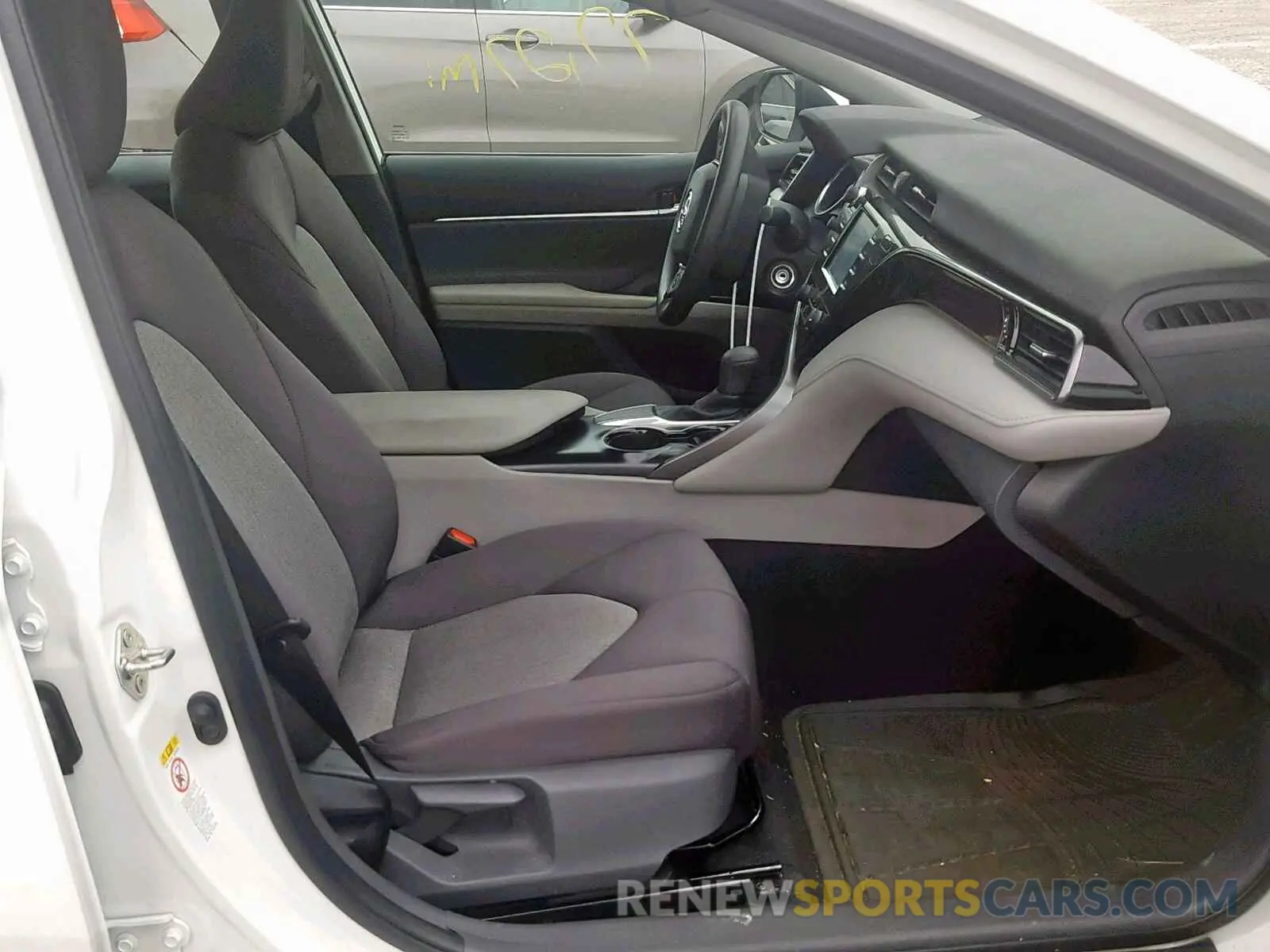 5 Photograph of a damaged car 4T1B11HK3KU706789 TOYOTA CAMRY 2019