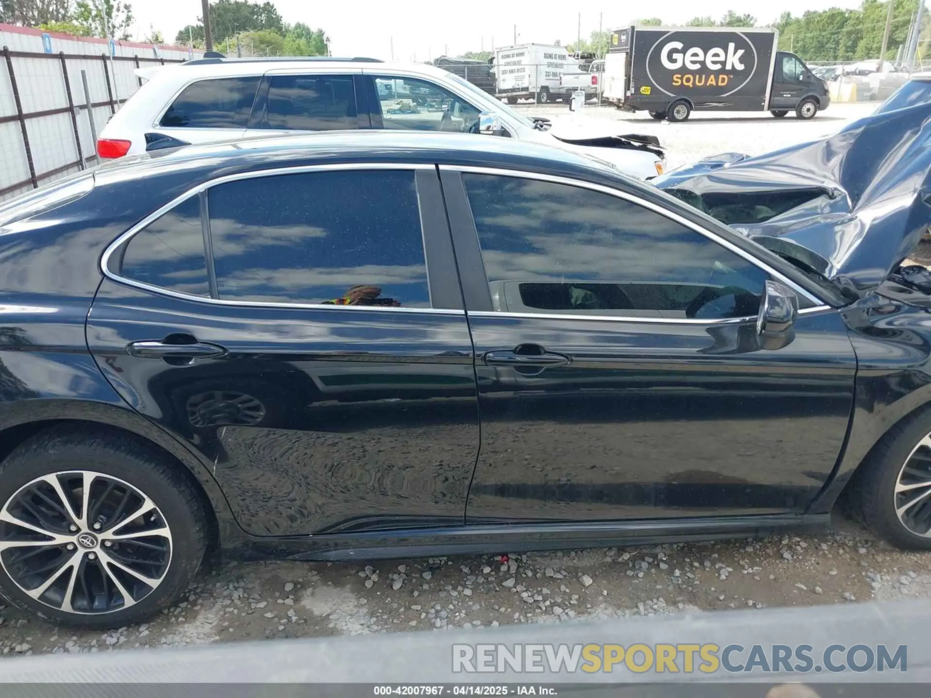 13 Фотография поврежденного автомобиля 4T1B11HK3KU706971 TOYOTA CAMRY 2019