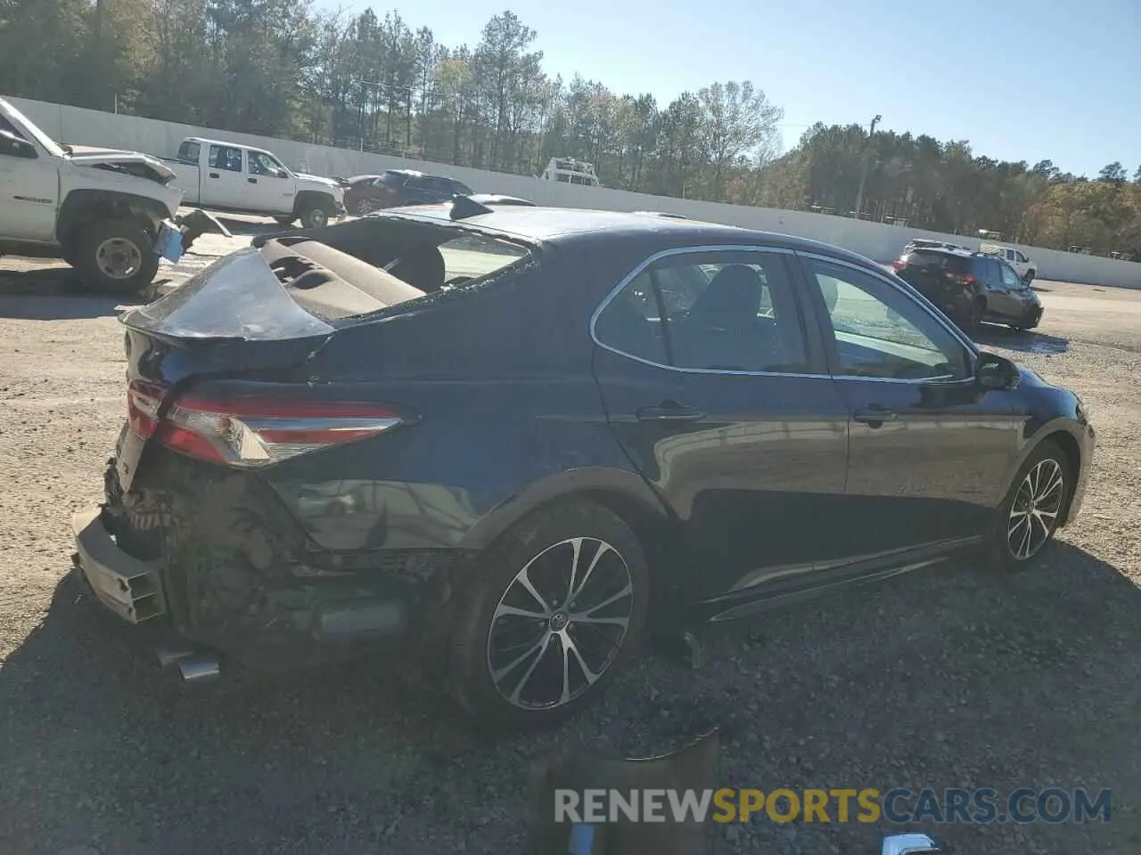 3 Photograph of a damaged car 4T1B11HK3KU711829 TOYOTA CAMRY 2019