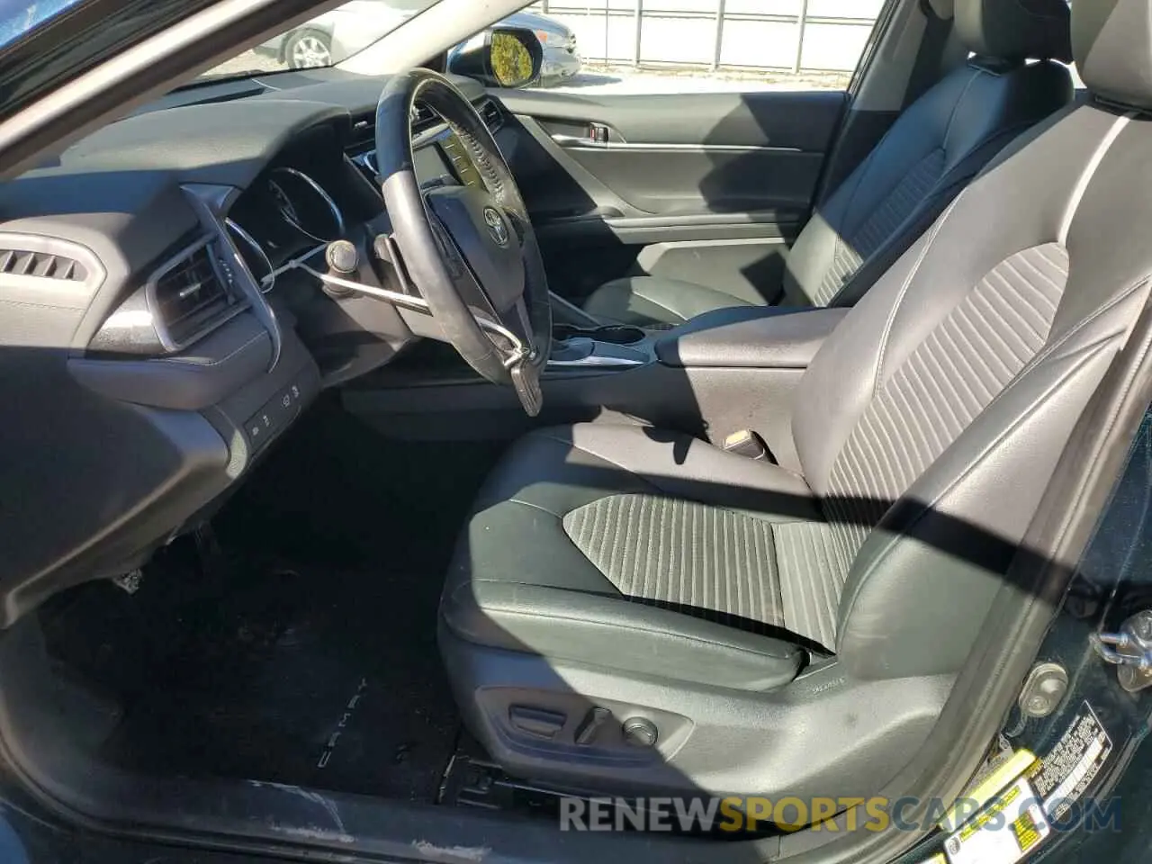 7 Photograph of a damaged car 4T1B11HK3KU711829 TOYOTA CAMRY 2019