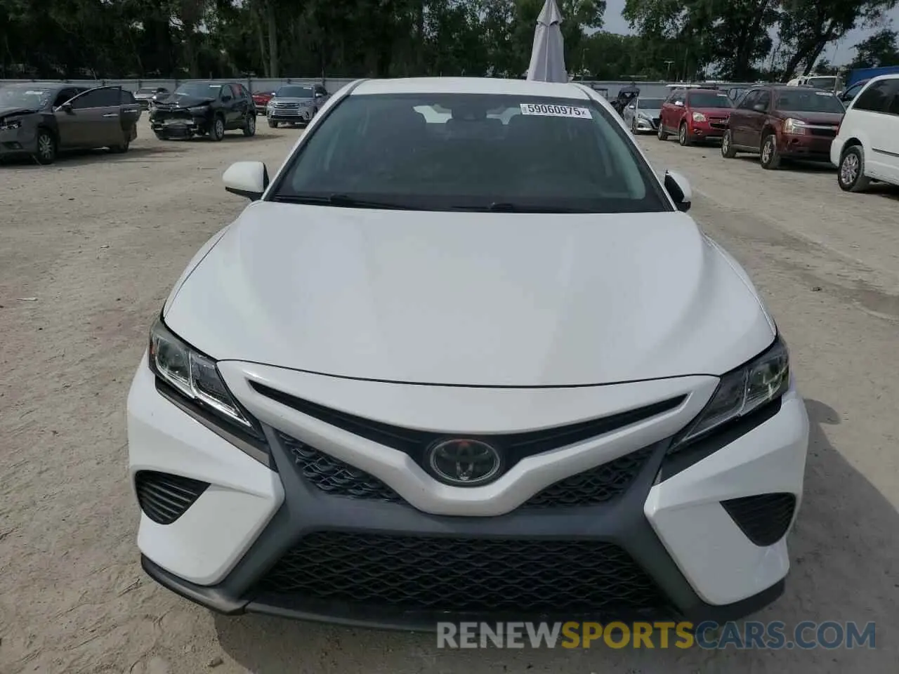5 Фотография поврежденного автомобиля 4T1B11HK3KU719851 TOYOTA CAMRY 2019