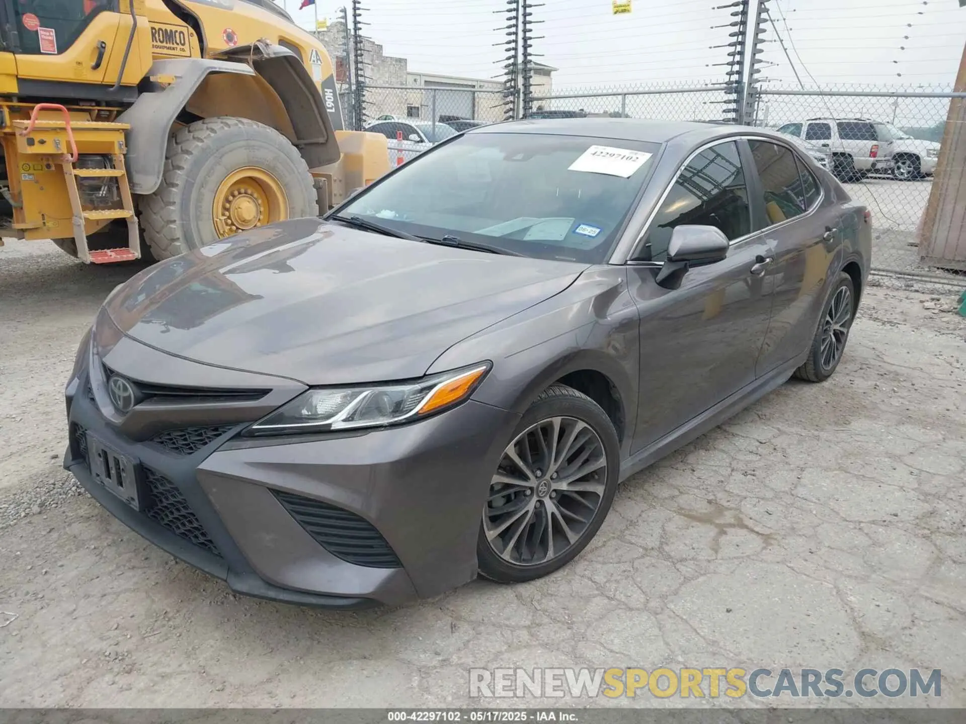 2 Photograph of a damaged car 4T1B11HK3KU721129 TOYOTA CAMRY 2019