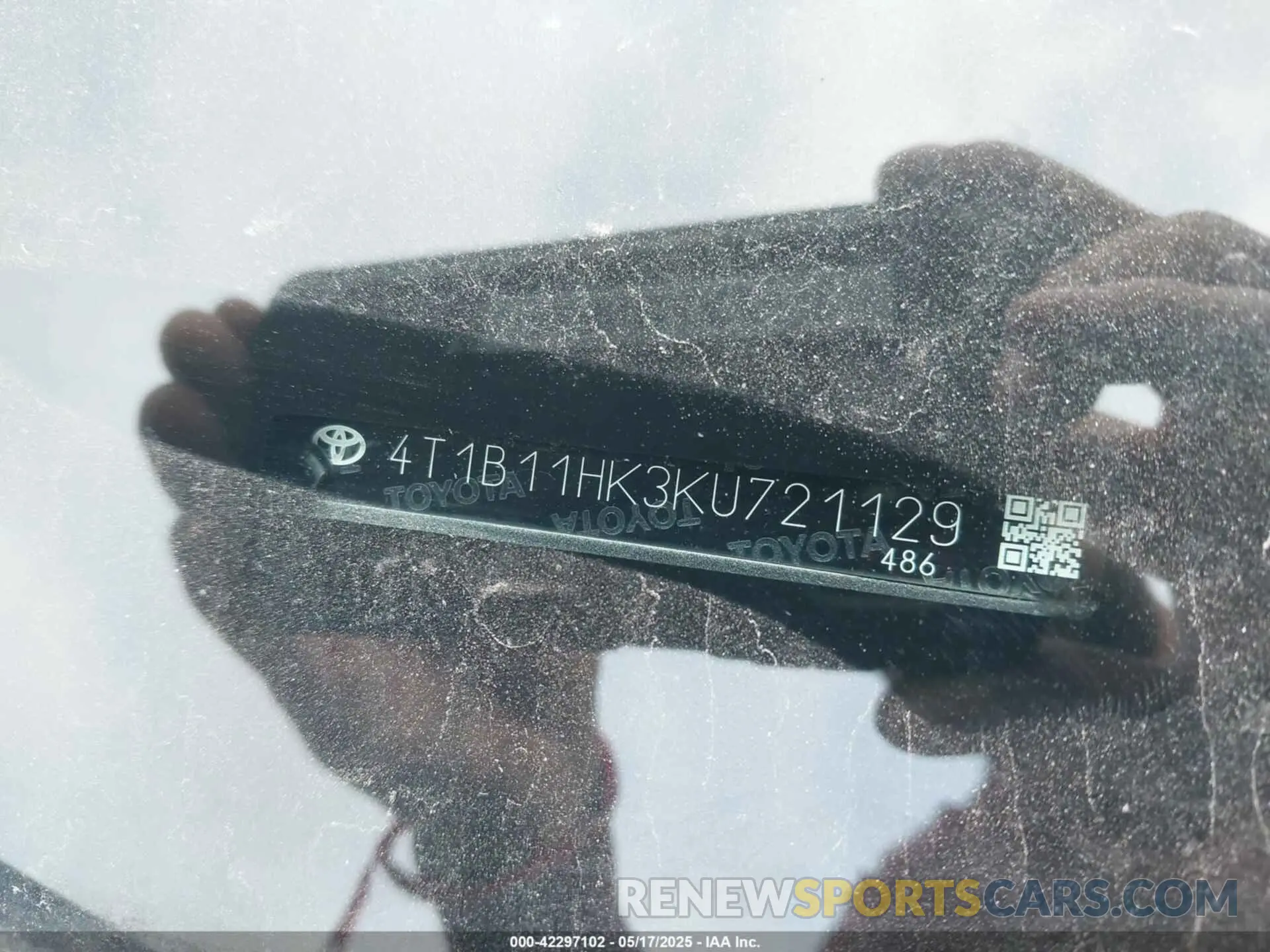 9 Photograph of a damaged car 4T1B11HK3KU721129 TOYOTA CAMRY 2019