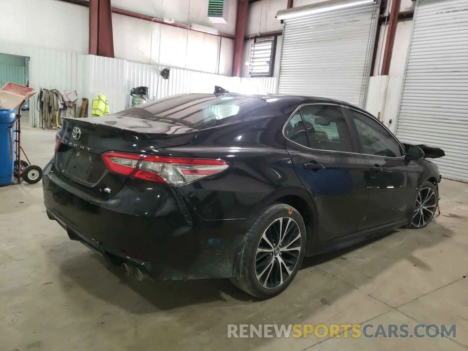 4 Photograph of a damaged car 4T1B11HK3KU722717 TOYOTA CAMRY 2019