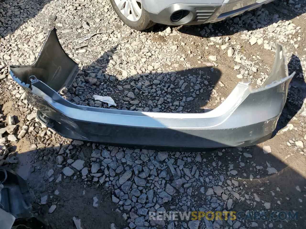 9 Photograph of a damaged car 4T1B11HK3KU723690 TOYOTA CAMRY 2019