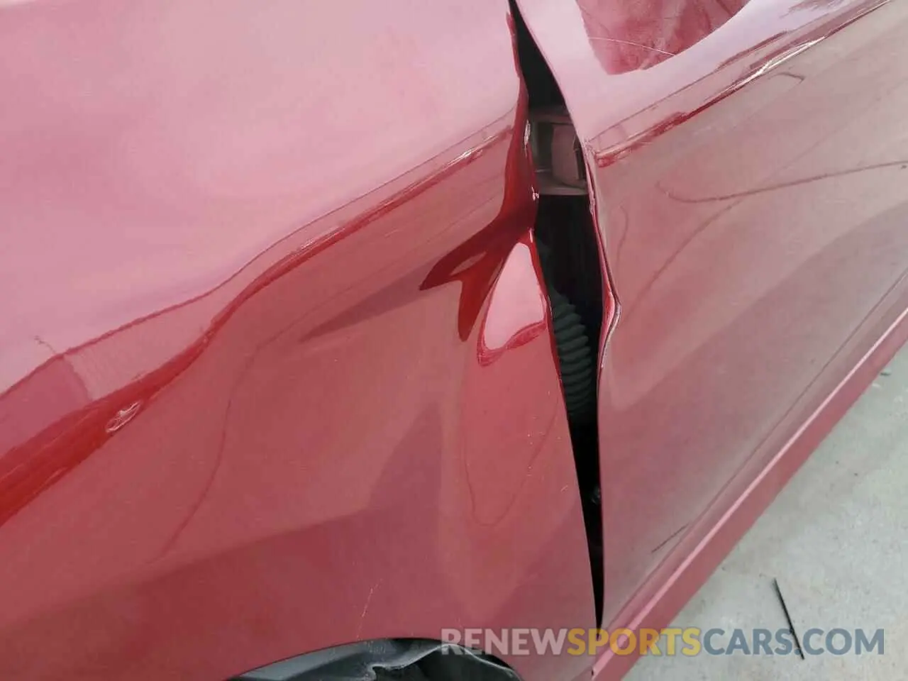 9 Photograph of a damaged car 4T1B11HK3KU744975 TOYOTA CAMRY 2019