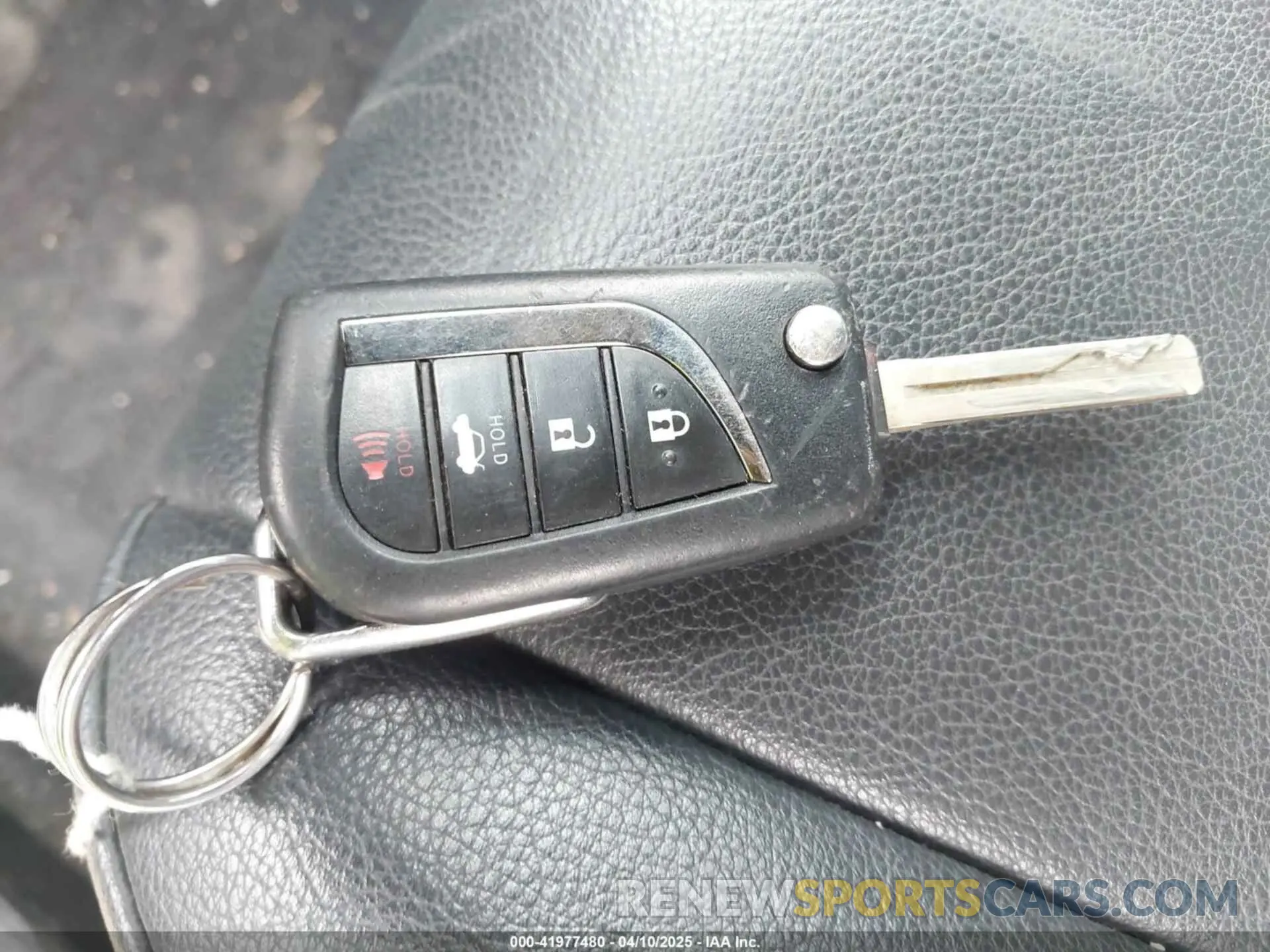11 Фотография поврежденного автомобиля 4T1B11HK3KU755068 TOYOTA CAMRY 2019
