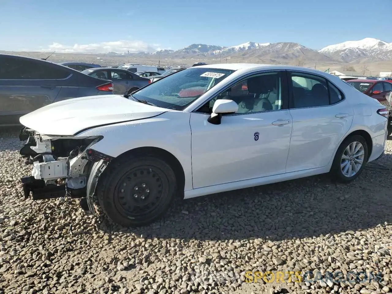 1 Photograph of a damaged car 4T1B11HK3KU759069 TOYOTA CAMRY 2019