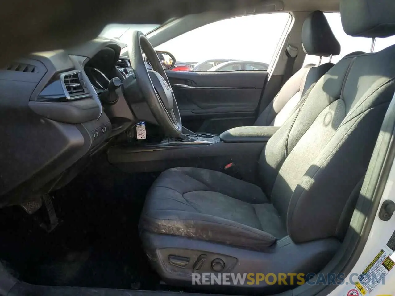 7 Photograph of a damaged car 4T1B11HK3KU759069 TOYOTA CAMRY 2019