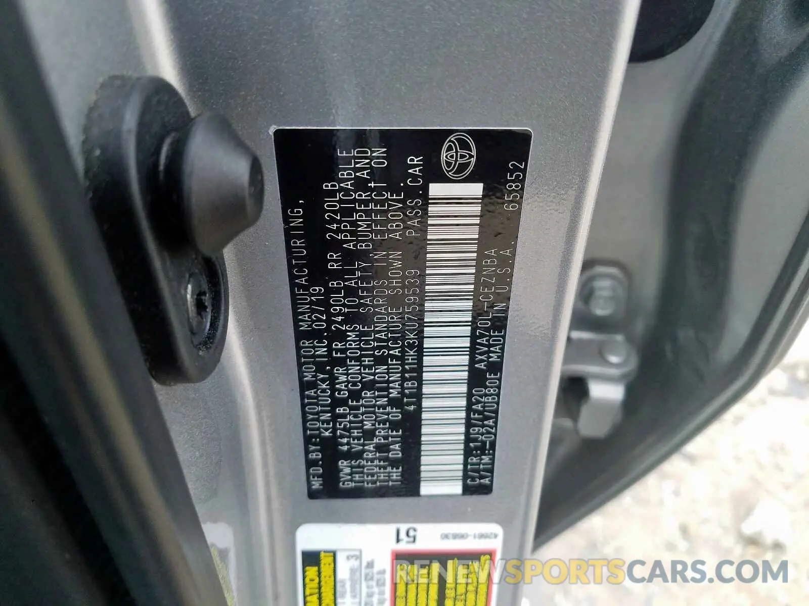 10 Фотография поврежденного автомобиля 4T1B11HK3KU759539 TOYOTA CAMRY 2019