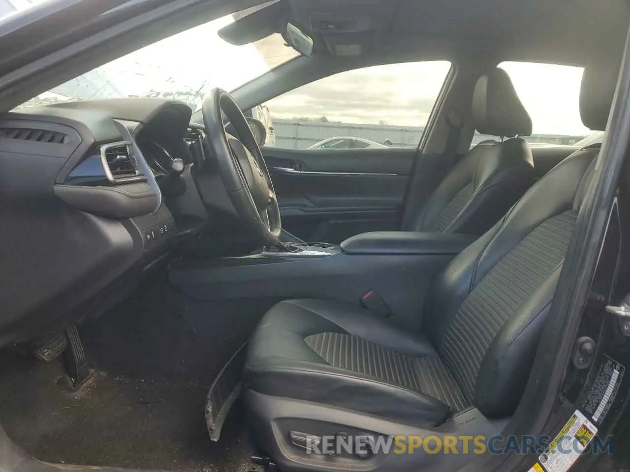 7 Photograph of a damaged car 4T1B11HK3KU770282 TOYOTA CAMRY 2019