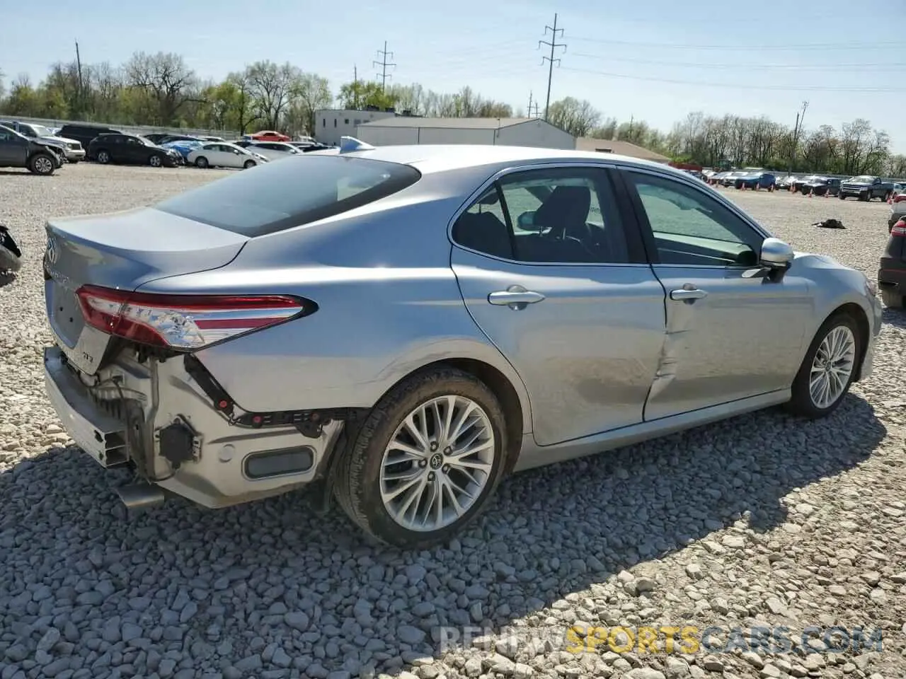 3 Фотография поврежденного автомобиля 4T1B11HK3KU770914 TOYOTA CAMRY 2019