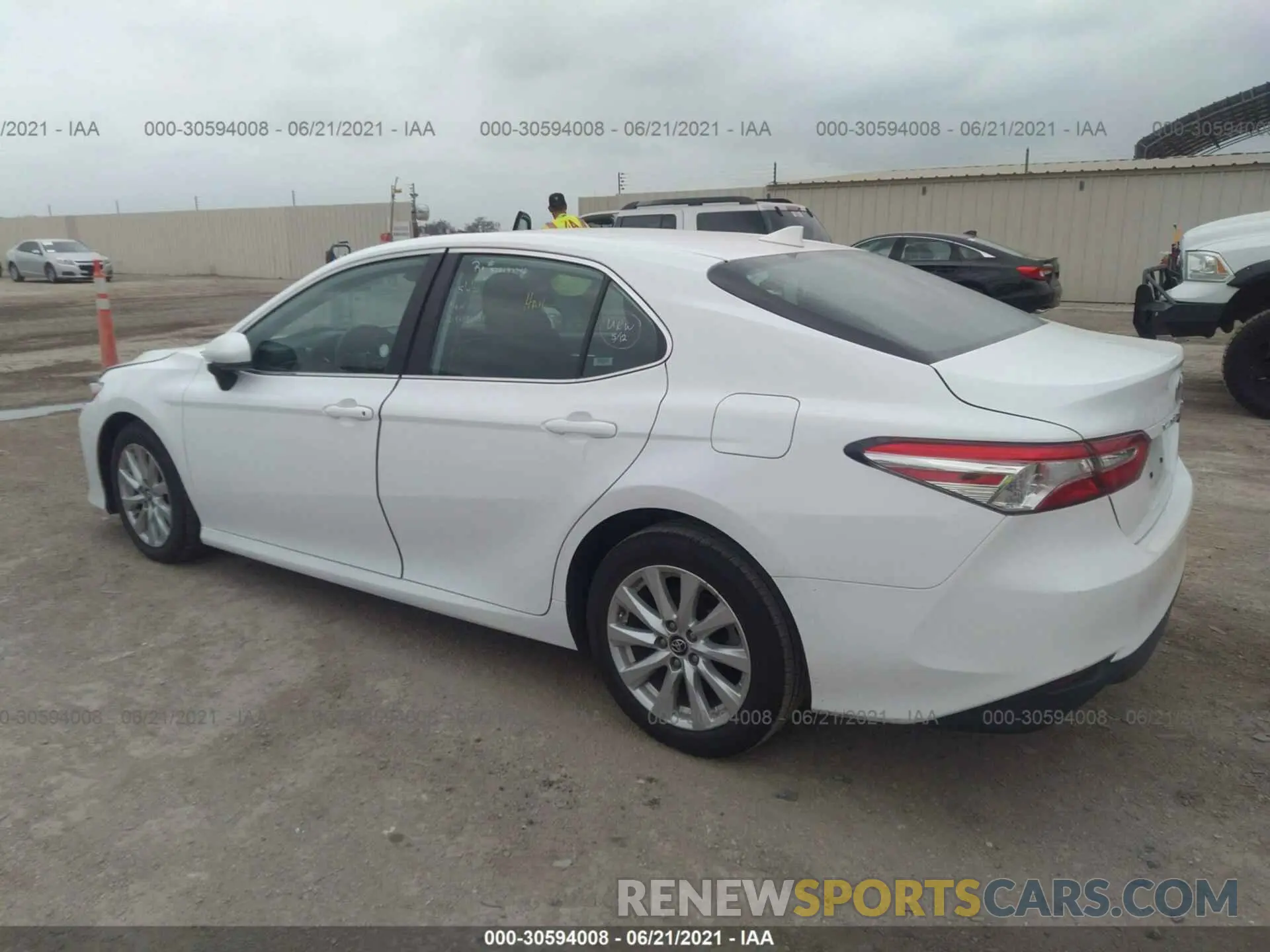 3 Photograph of a damaged car 4T1B11HK3KU771352 TOYOTA CAMRY 2019