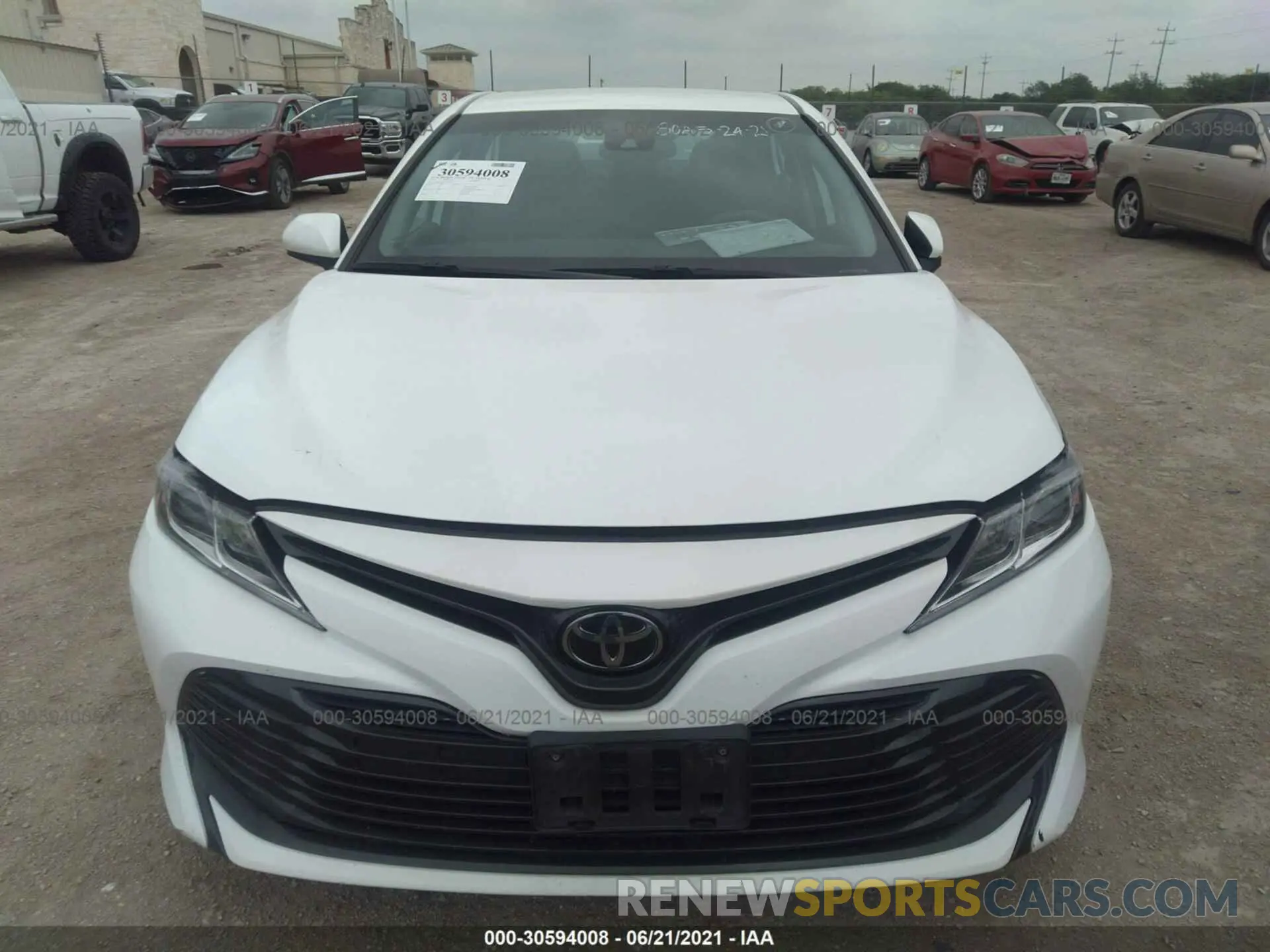 6 Photograph of a damaged car 4T1B11HK3KU771352 TOYOTA CAMRY 2019