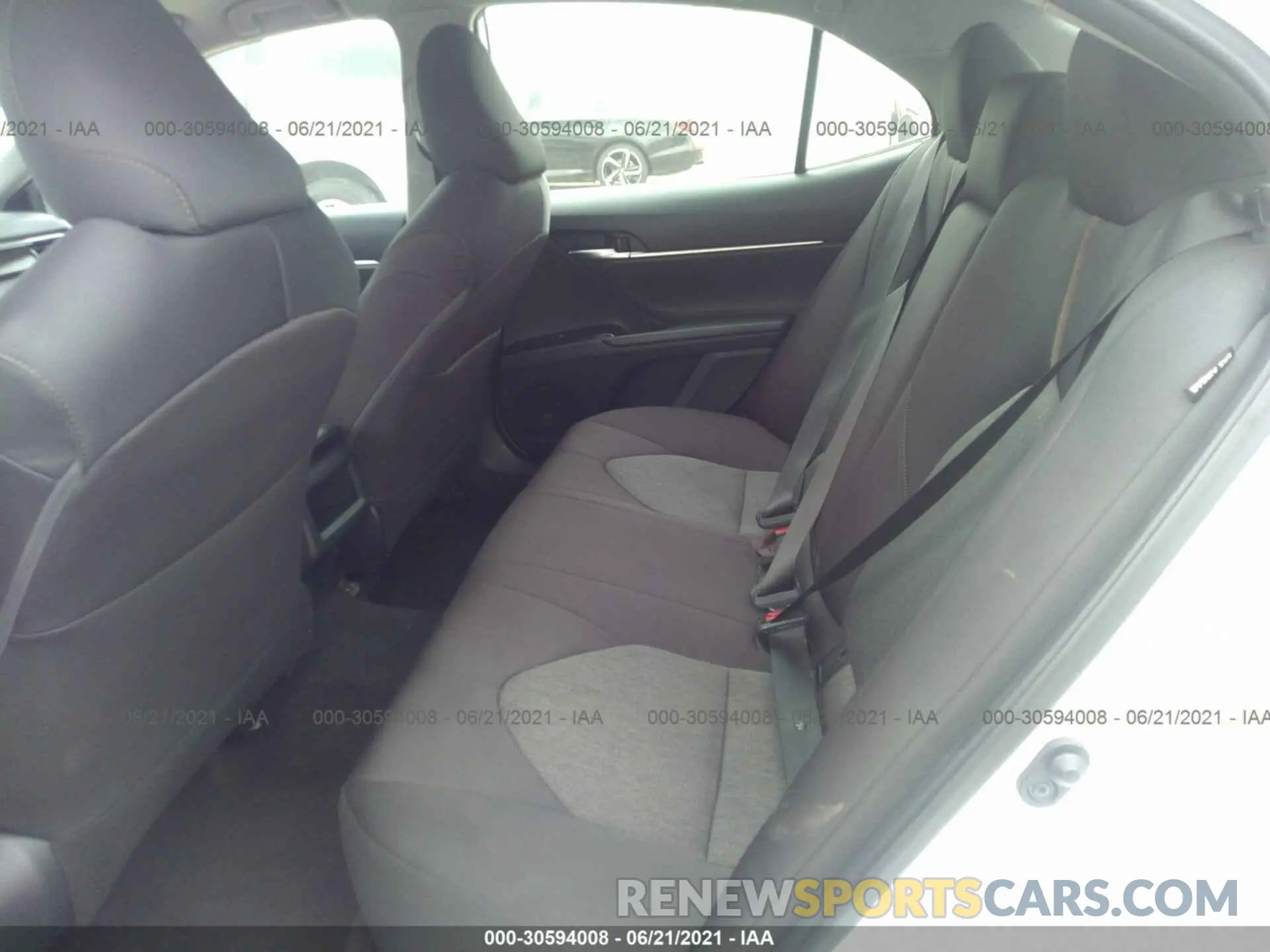 8 Photograph of a damaged car 4T1B11HK3KU771352 TOYOTA CAMRY 2019