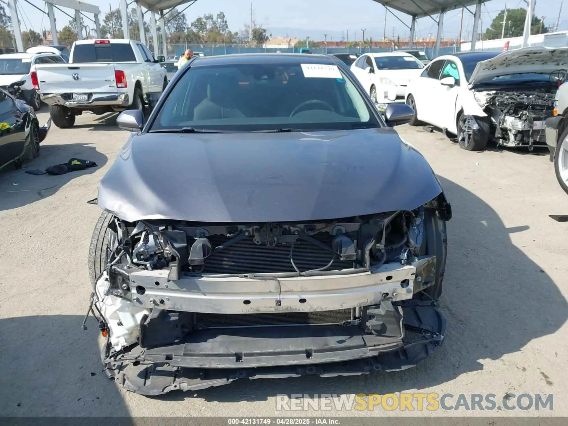 13 Photograph of a damaged car 4T1B11HK3KU776759 TOYOTA CAMRY 2019