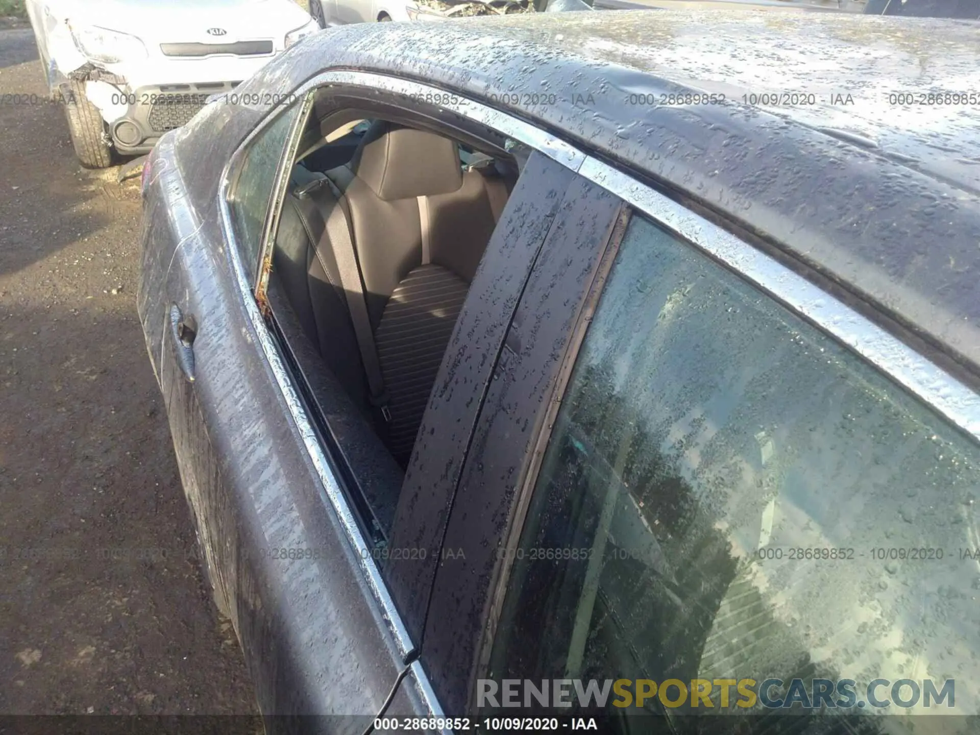 6 Photograph of a damaged car 4T1B11HK3KU781363 TOYOTA CAMRY 2019