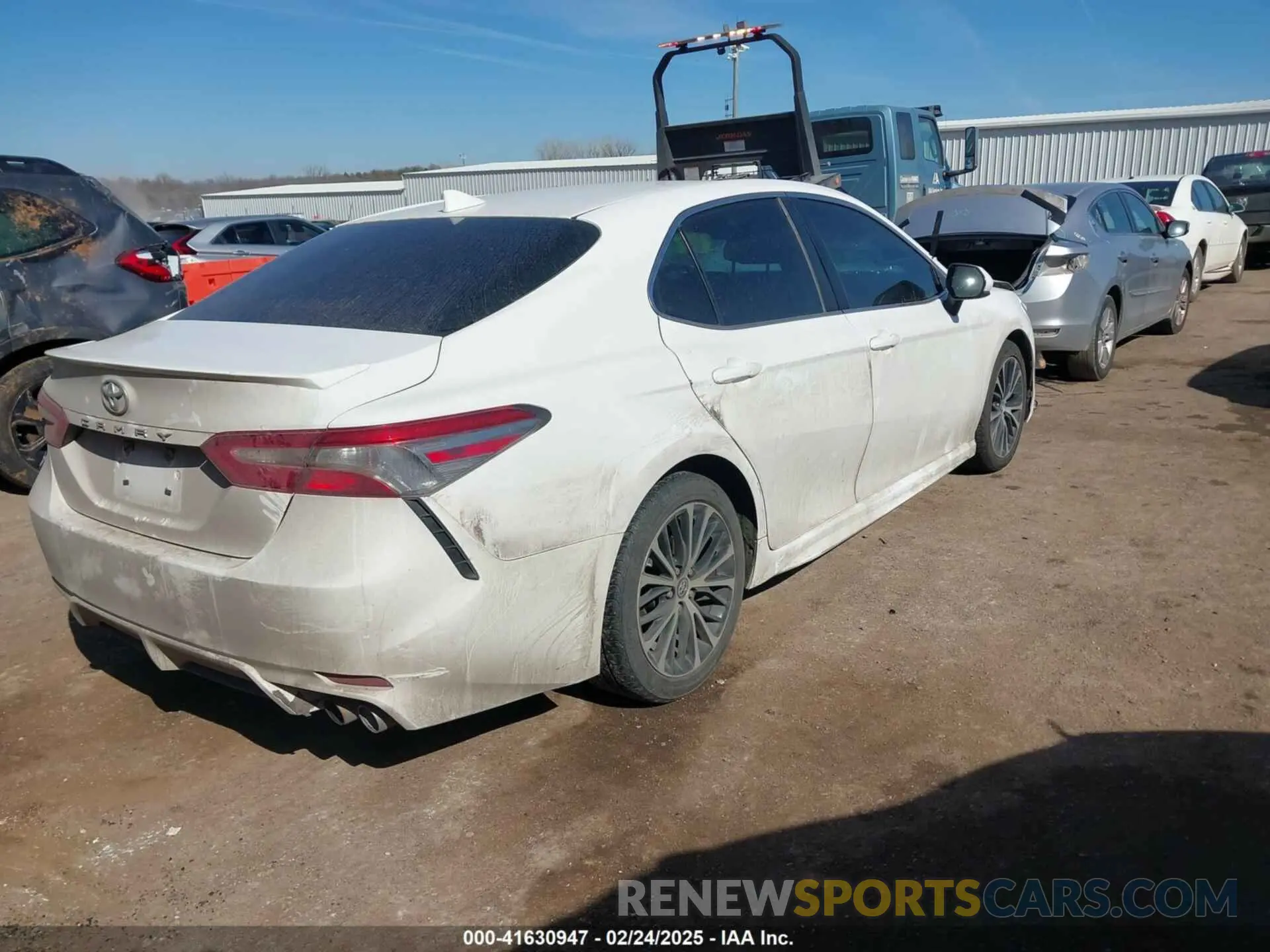 4 Photograph of a damaged car 4T1B11HK3KU787759 TOYOTA CAMRY 2019