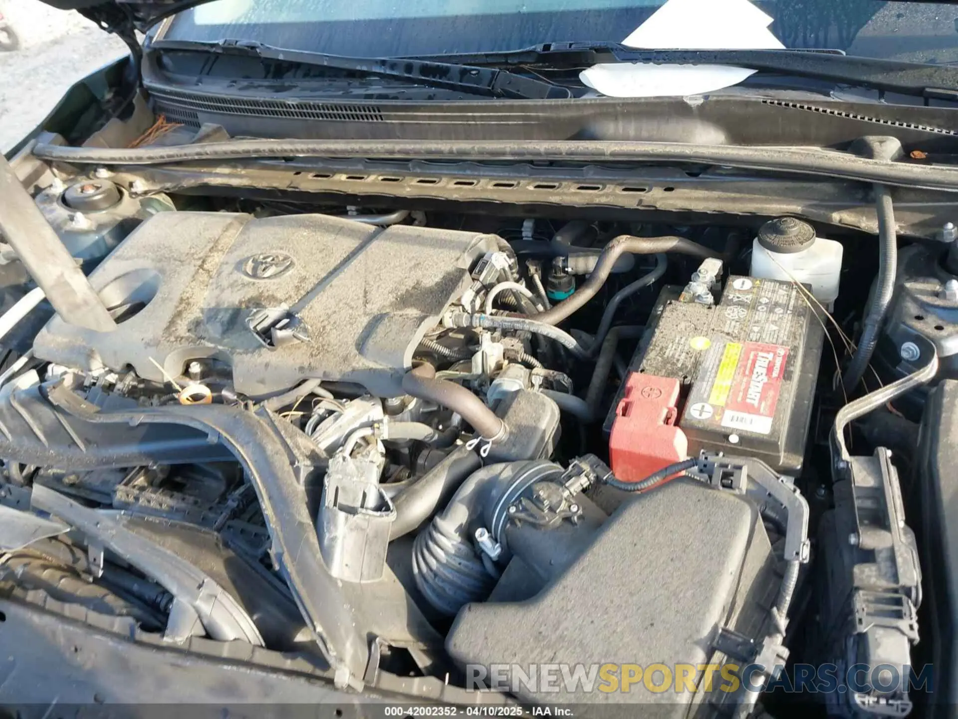 10 Photograph of a damaged car 4T1B11HK3KU788913 TOYOTA CAMRY 2019