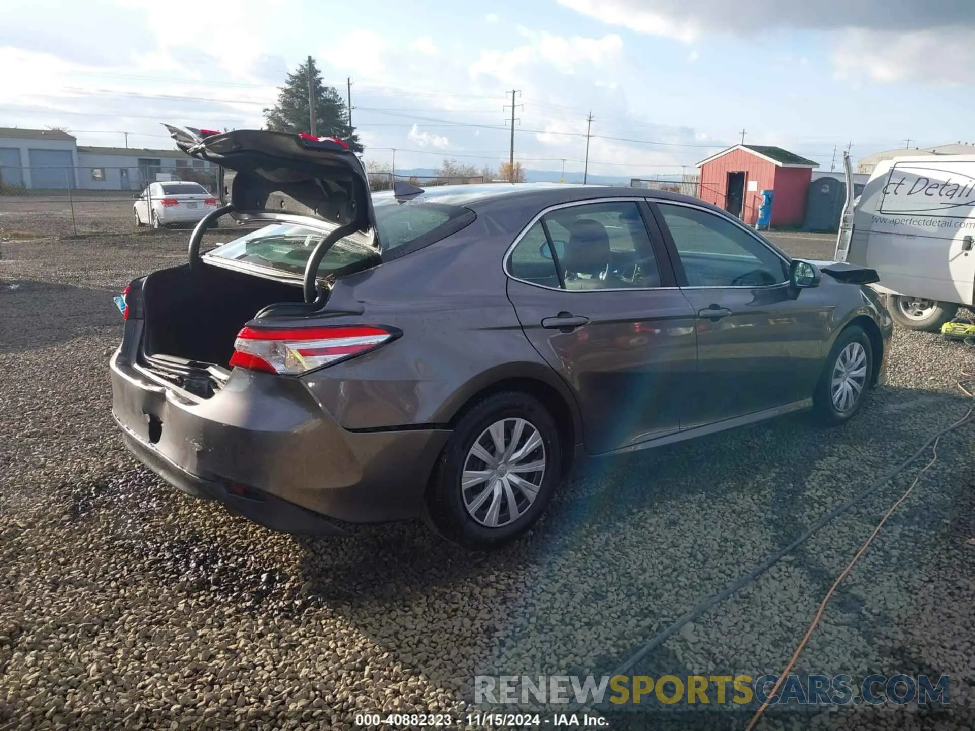 4 Photograph of a damaged car 4T1B11HK3KU790208 TOYOTA CAMRY 2019