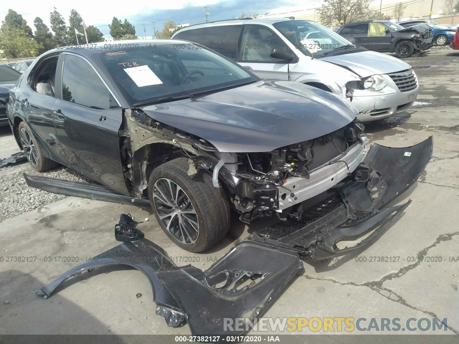 1 Photograph of a damaged car 4T1B11HK3KU792976 TOYOTA CAMRY 2019
