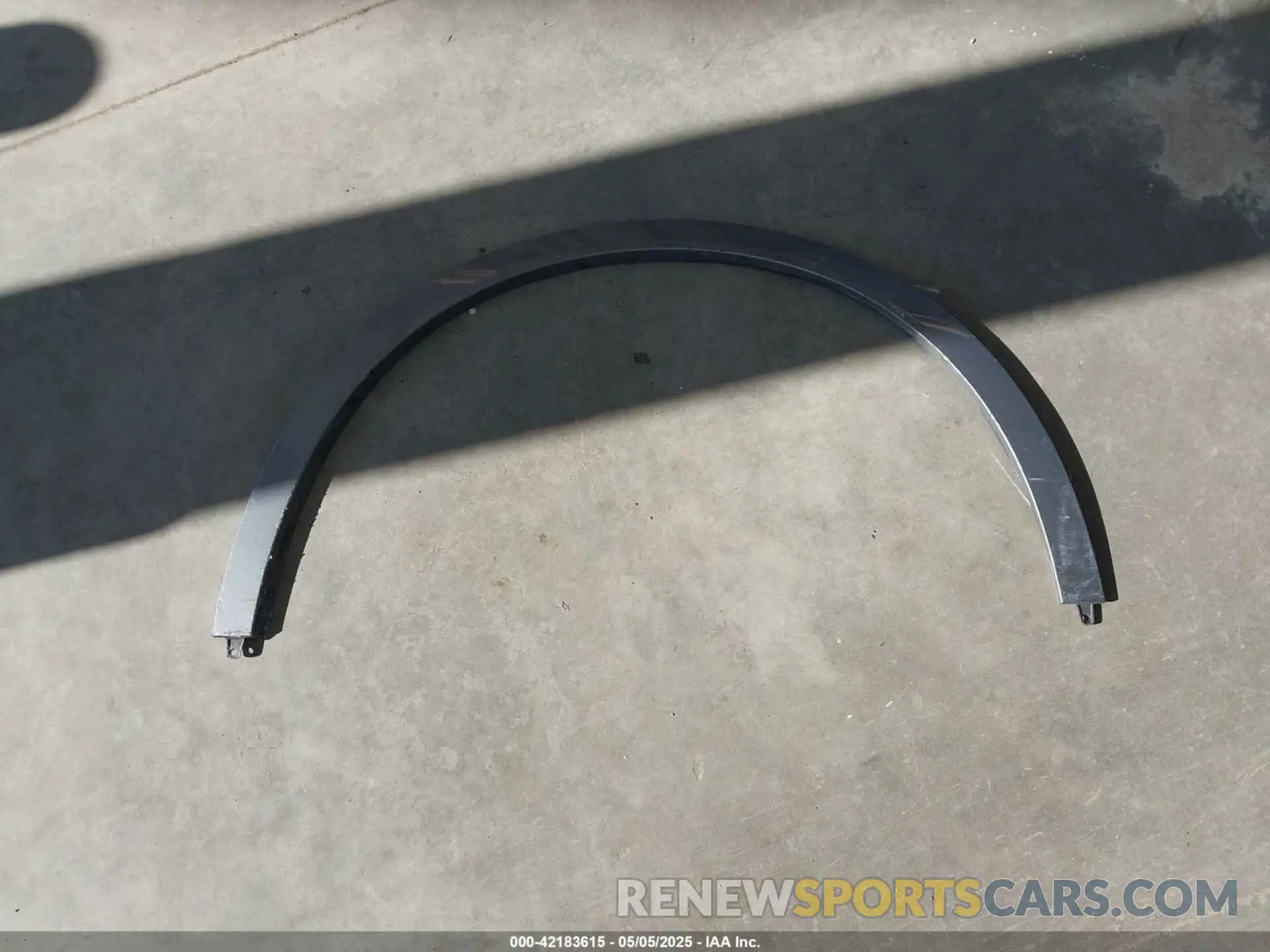 12 Photograph of a damaged car 4T1B11HK3KU795392 TOYOTA CAMRY 2019