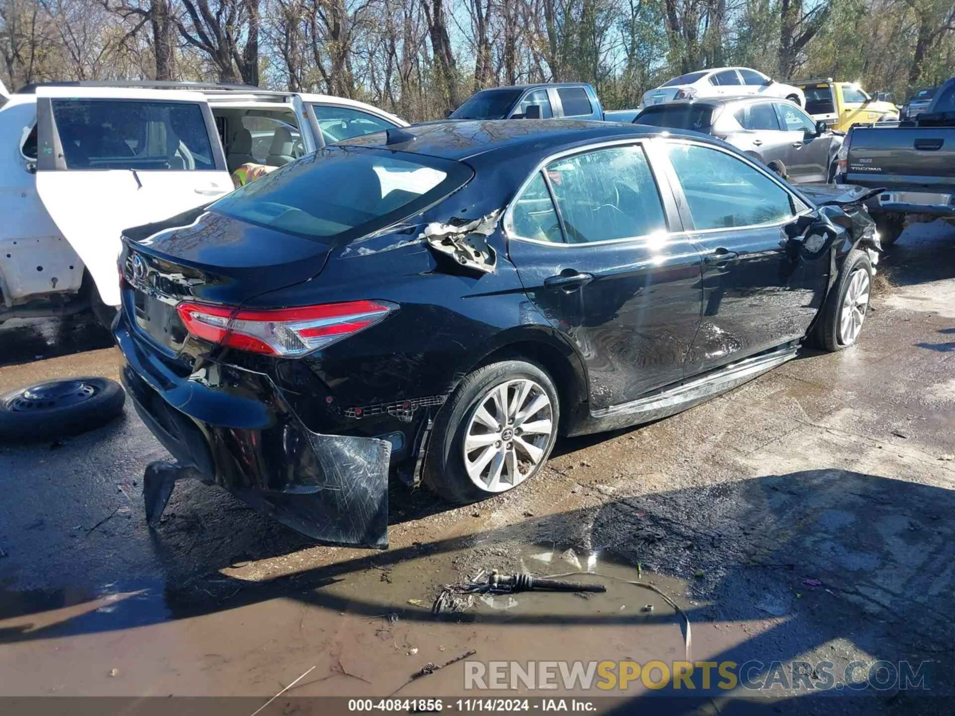 4 Фотография поврежденного автомобиля 4T1B11HK3KU802258 TOYOTA CAMRY 2019