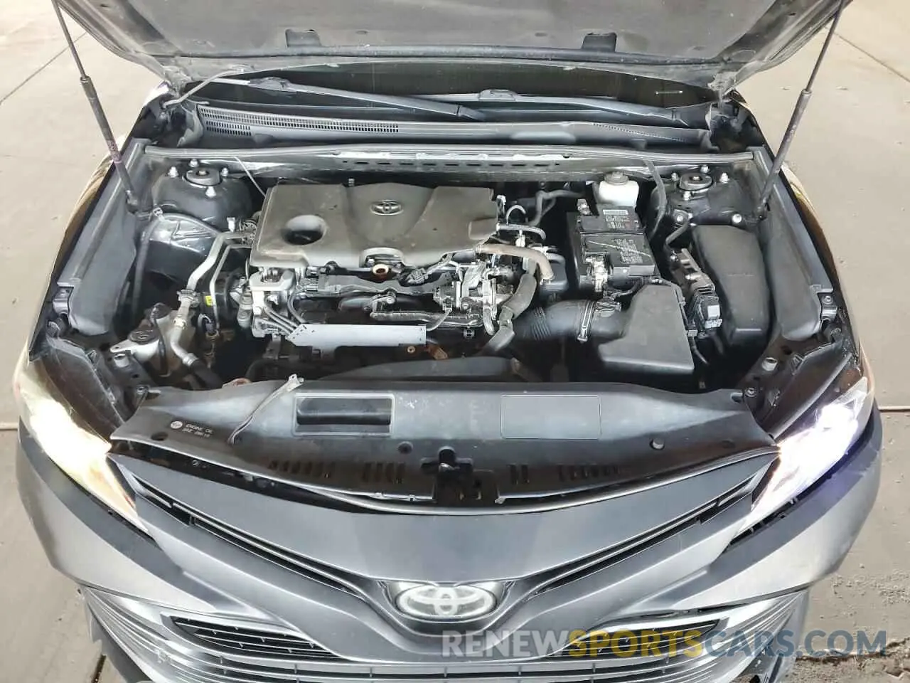 11 Photograph of a damaged car 4T1B11HK3KU805810 TOYOTA CAMRY 2019