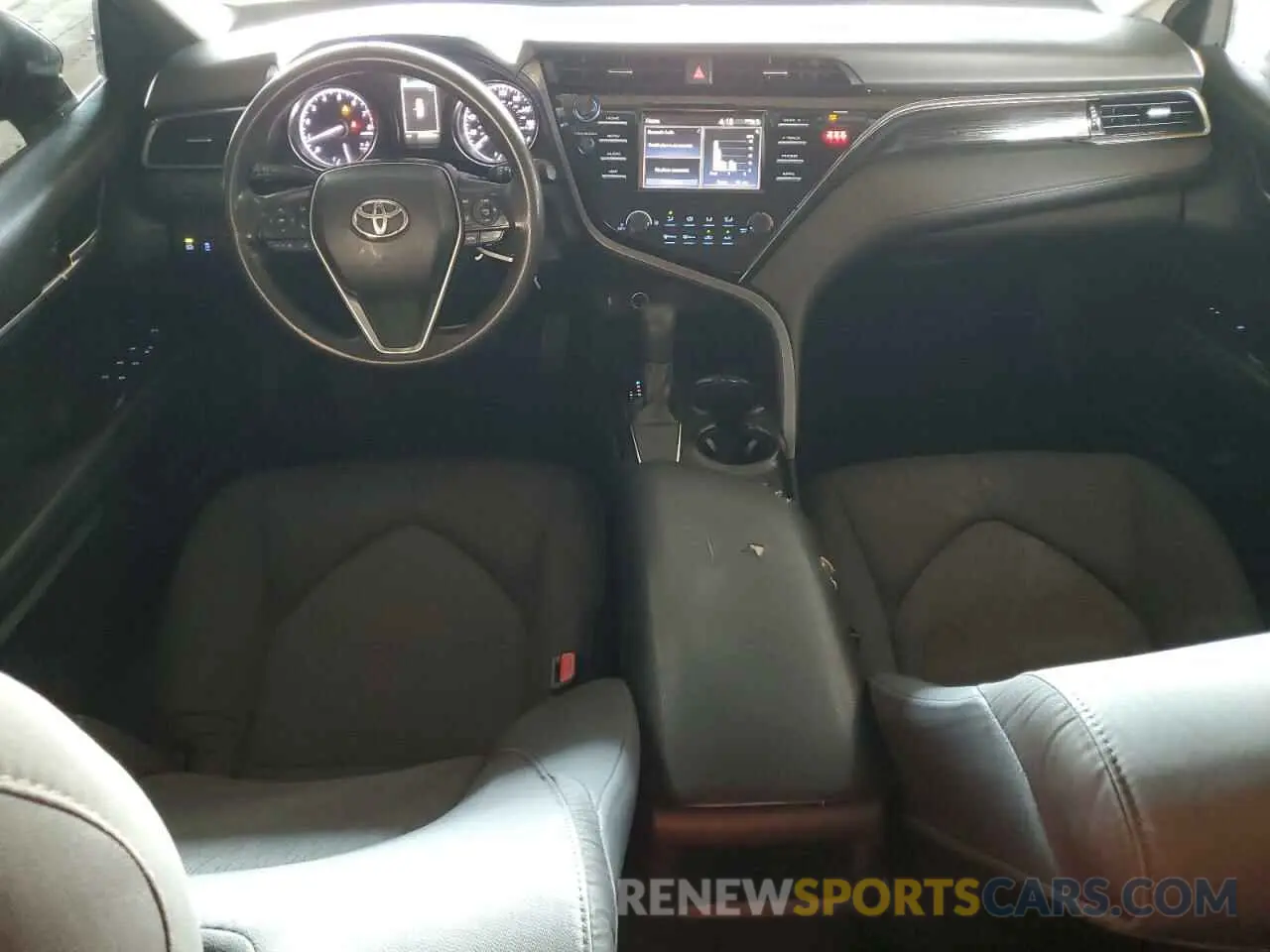 8 Photograph of a damaged car 4T1B11HK3KU805810 TOYOTA CAMRY 2019