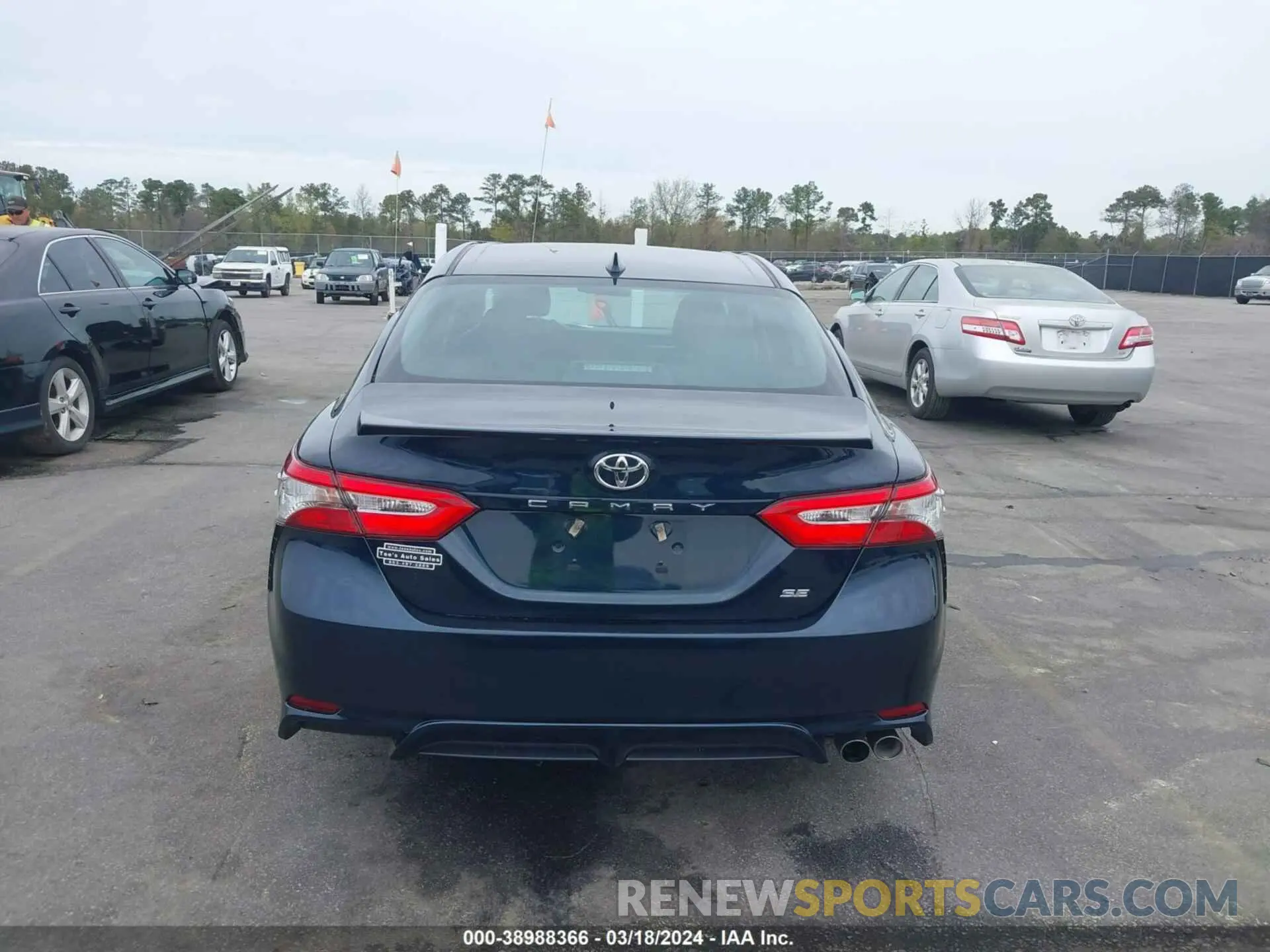 17 Фотография поврежденного автомобиля 4T1B11HK3KU810442 TOYOTA CAMRY 2019